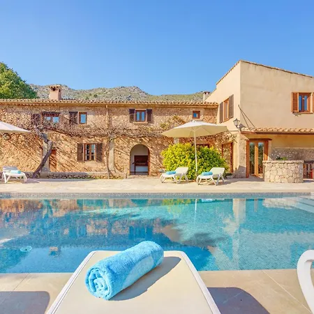 El Clos Villa