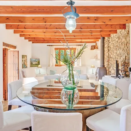 El Clos Villa